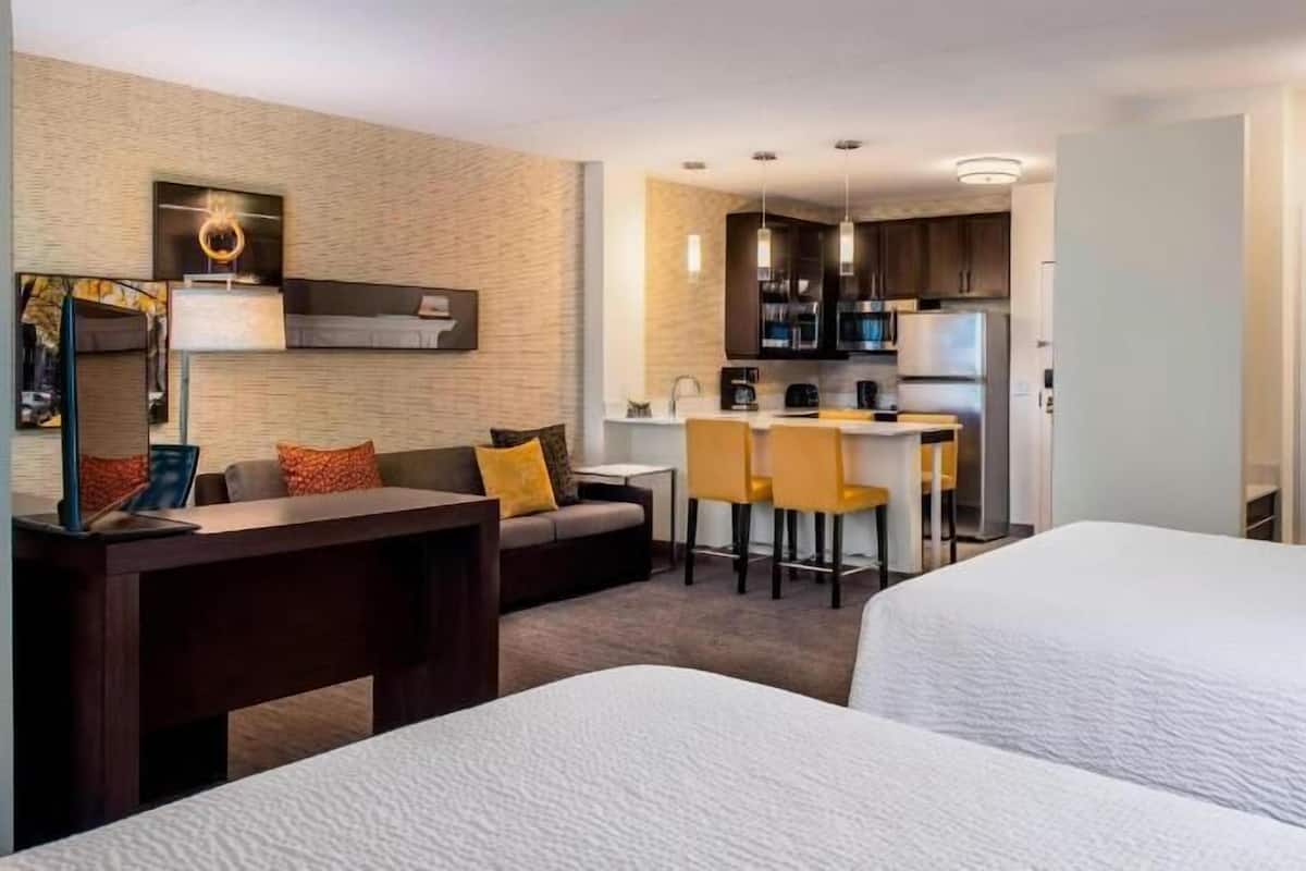 In-room safe, desk, laptop workspace, iron/ironing board