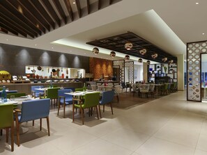 Breakfast, lunch and dinner served - ibis Styles Goa Calangute Hotel (Calangute)