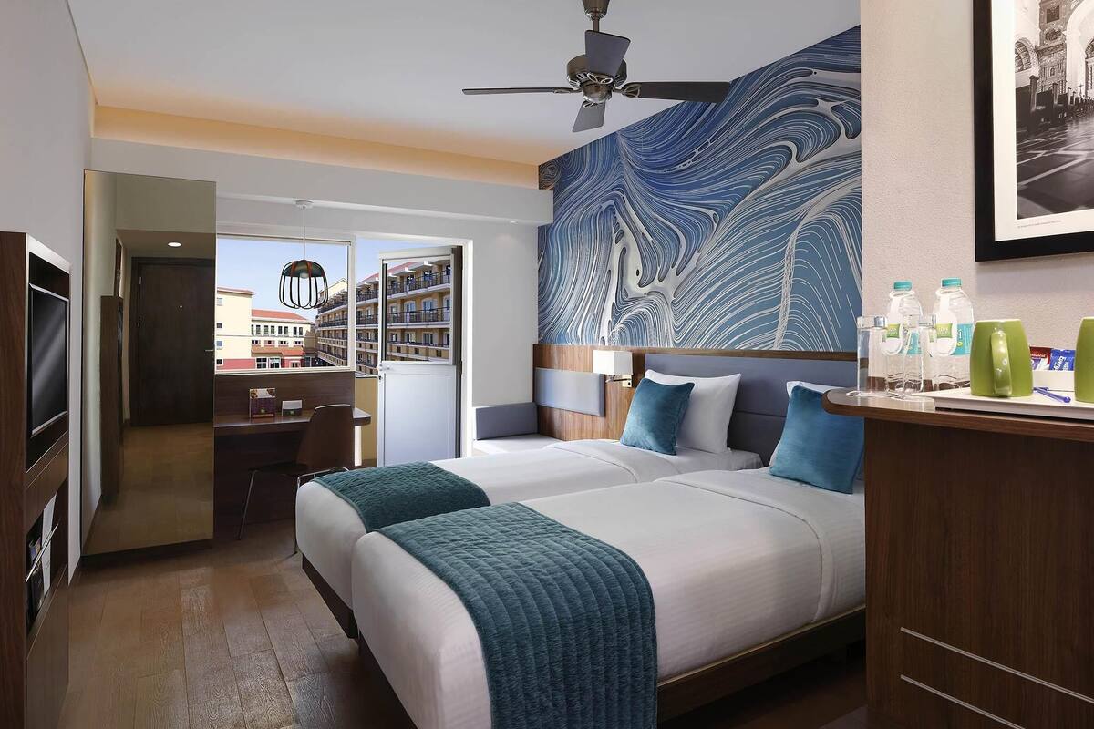 Superior Twin Room, Pool View (2 Complimentary beers per Day) | Frette Italian sheets, premium bedding, memory foam beds, minibar