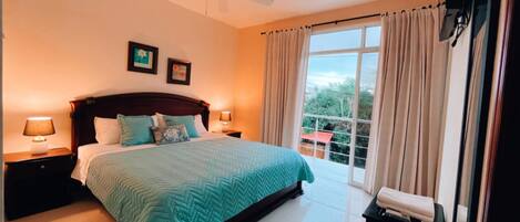 Deluxe Suite, Balcony, City View