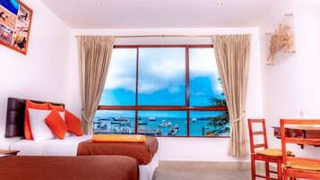 Kamar Double, tepi laut | Brankas, meja kerja, setrika/meja setrika, dan Wi-Fi gratis