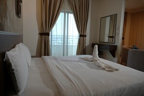 Minibar, in-room safe, soundproofing, iron/ironing board - Ream Hotel Amman (Amman)