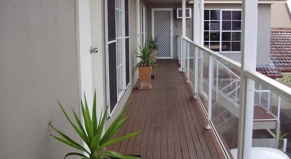 View from property - Redwood Manor Motel Apartments (Warrnambool)