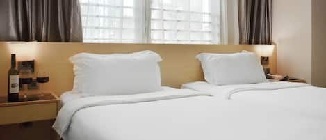 Egyptian cotton sheets, premium bedding, minibar, in-room safe