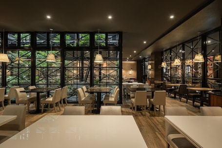 Restaurant. Kindness Hotel Juemin