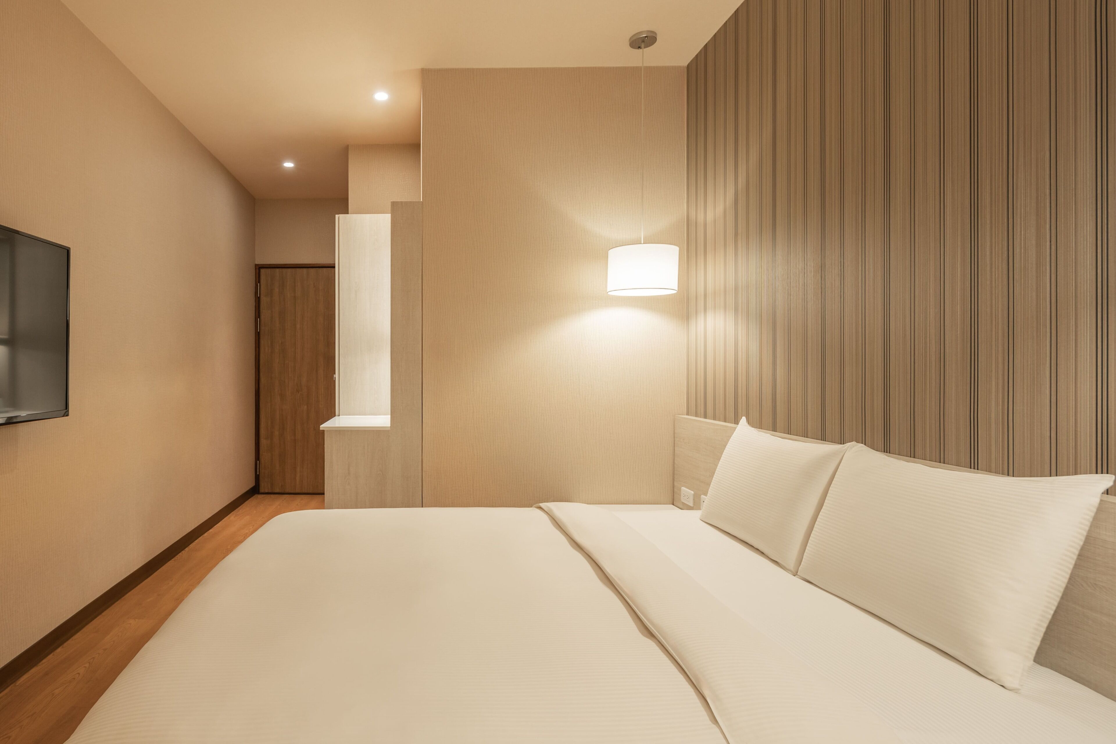 standard double room | 1 bedroom, premium bedding, desk, soundproofing