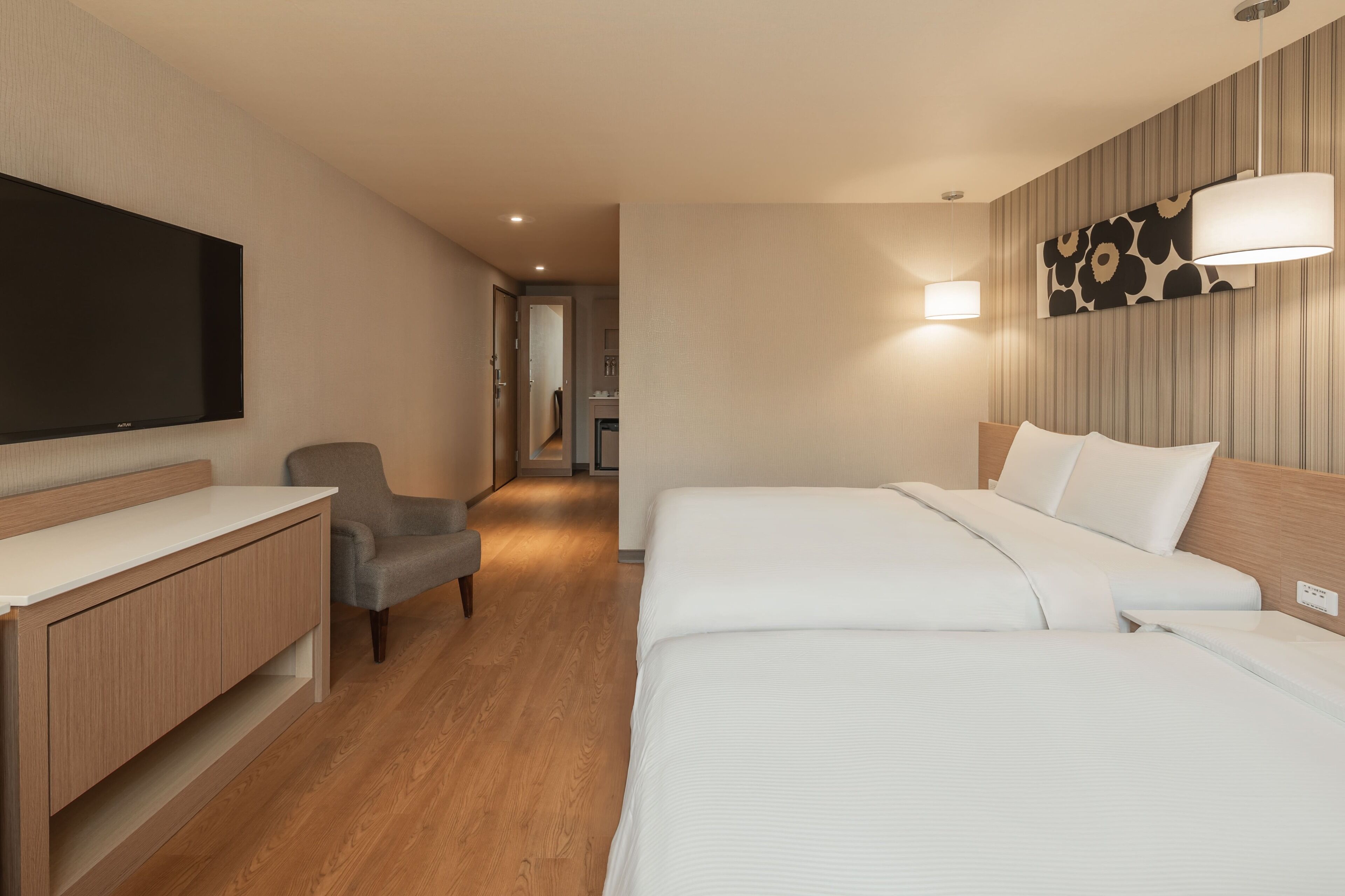 elite quadruple room | living area | 42-inch lcd tv with cable channels, tv