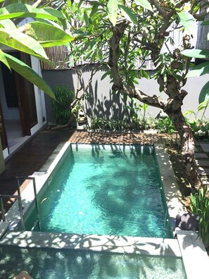 Utomhuspool