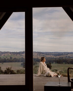 Deluxe Cabin | Premium bedding, pillow-top beds, minibar, individually decorated - Kimo Estate (Nangus)