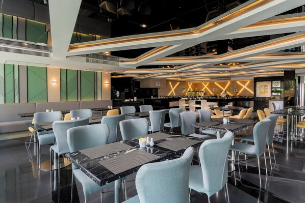 Daily buffet breakfast (THB 412 per person) - Garner Hotel Pattaya Central by IHG (Pattaya)