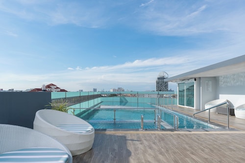 Garner Hotel Pattaya Central by IHG