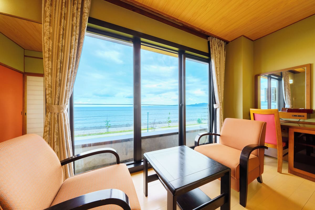 In-room safe, free WiFi