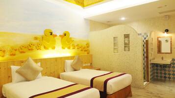 Rollaway beds, free WiFi