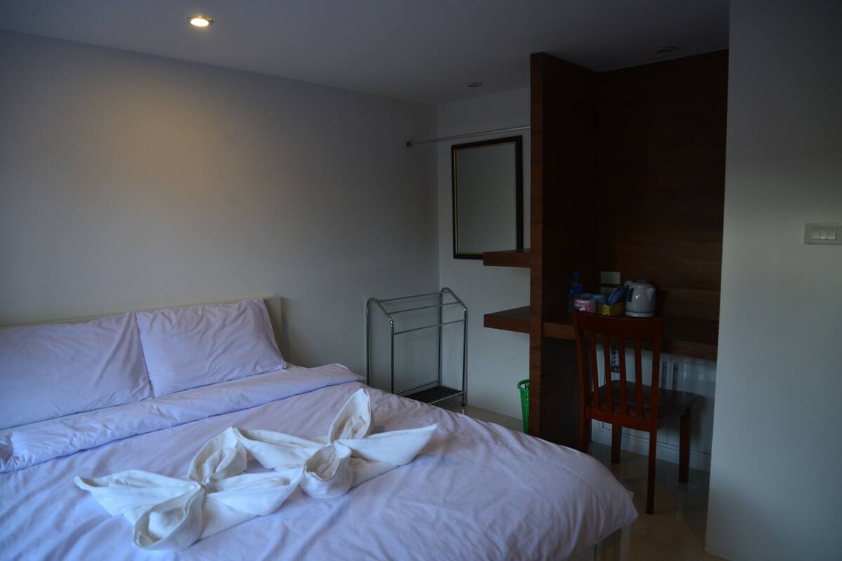 Two-Storey House (Two Bedroom)  | 办公桌、遮光窗帘、折叠床/加床（额外收费）、免费 WiFi