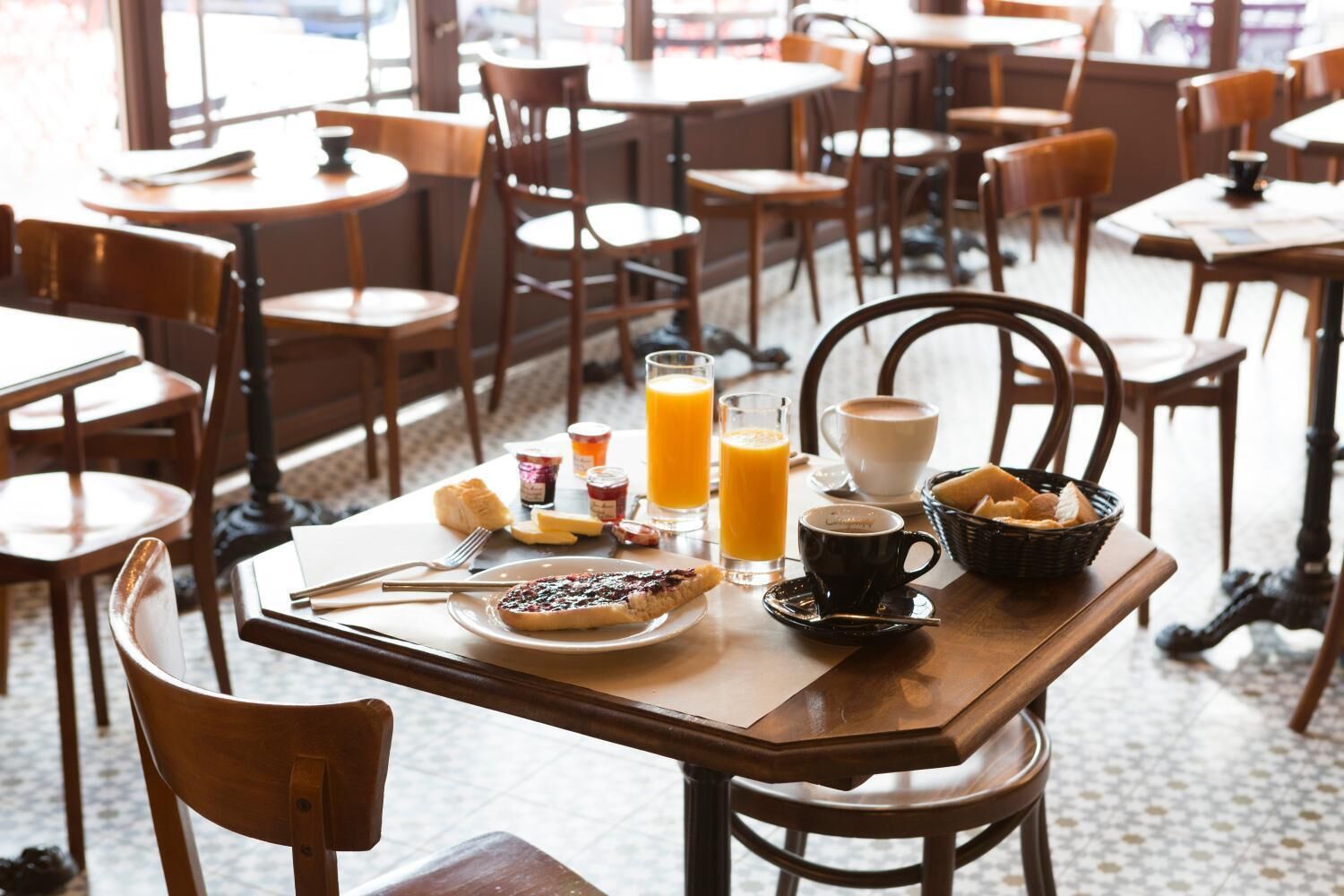 breakfast, lunch, dinner served; french cuisine, al fresco dining