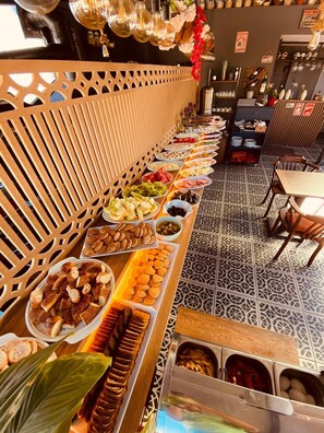 Daily breakfast for a fee - Hotel Ottoman Luxury (Istanbul)