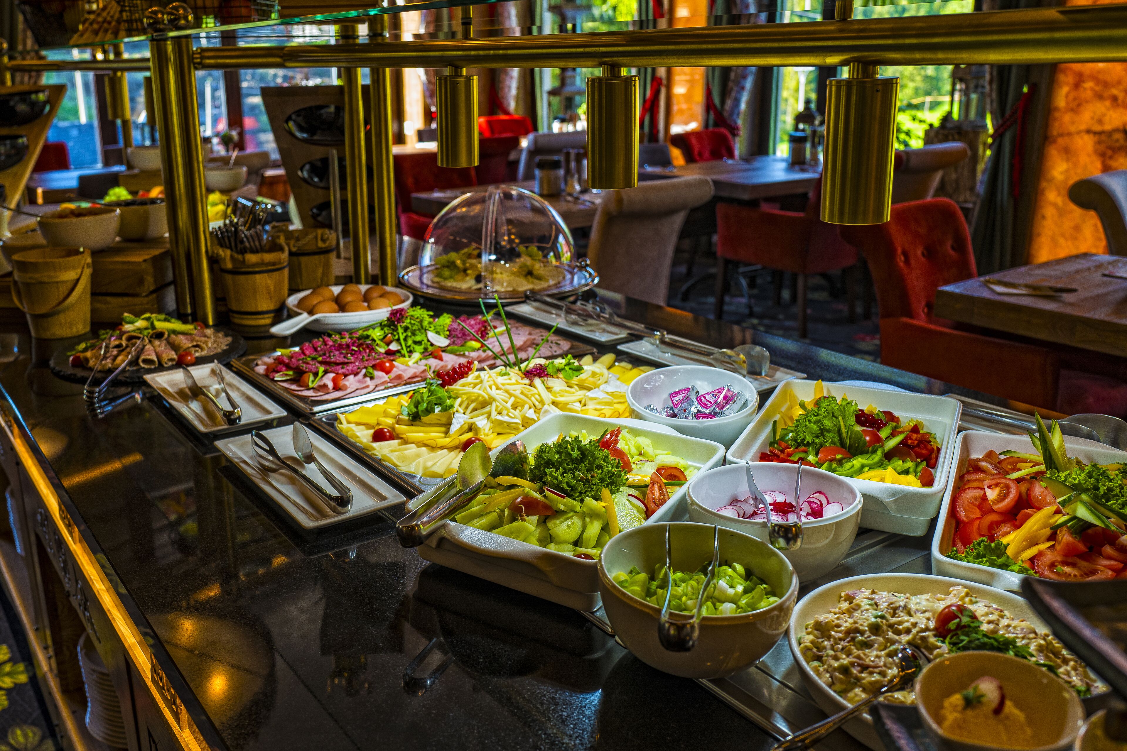 Breakfast, lunch, dinner served; Regional cuisine, garden views 