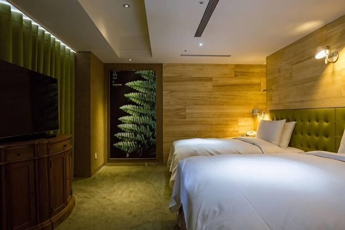 Premium bedding, down duvets, pillow-top beds, in-room safe
