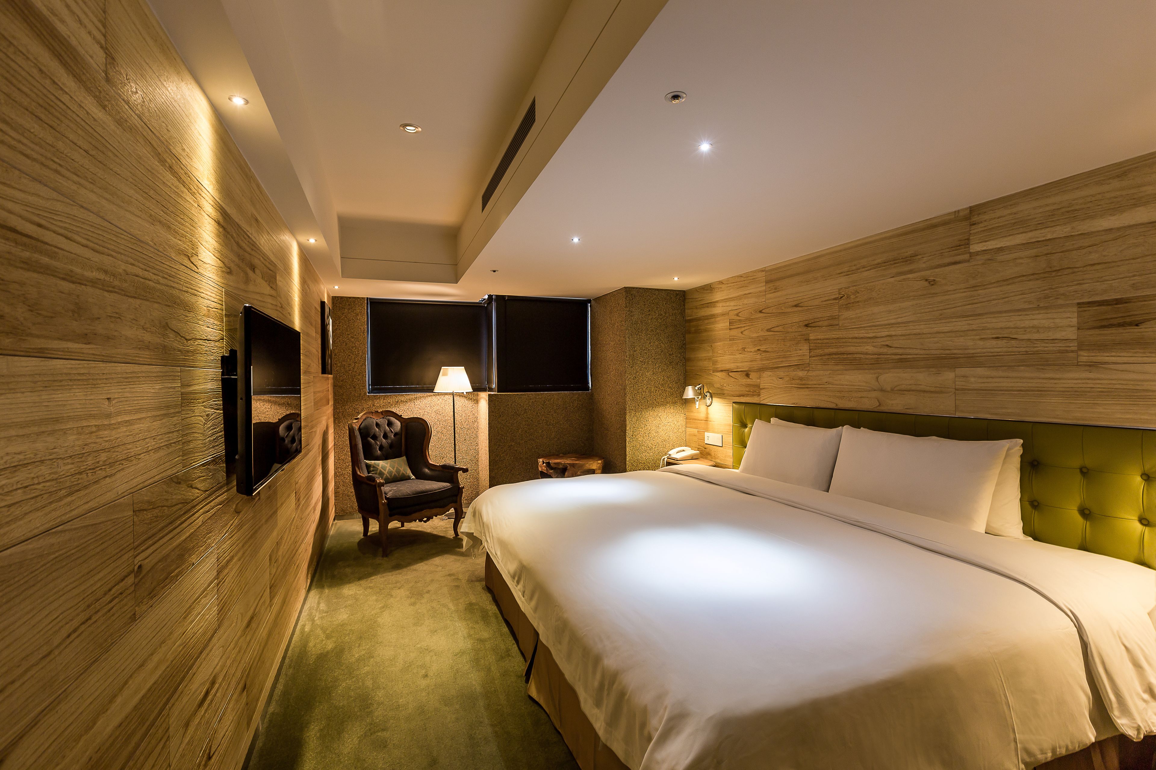 suite | premium bedding, down duvets, pillow-top beds, in-room safe
