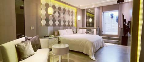 Ropa de cama de alta calidad, escritorio y cortinas blackout