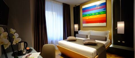 Standard Double Room, 1 Double Bed, Private Bathroom, Courtyard View | Minibar, in-room safe, desk, soundproofing