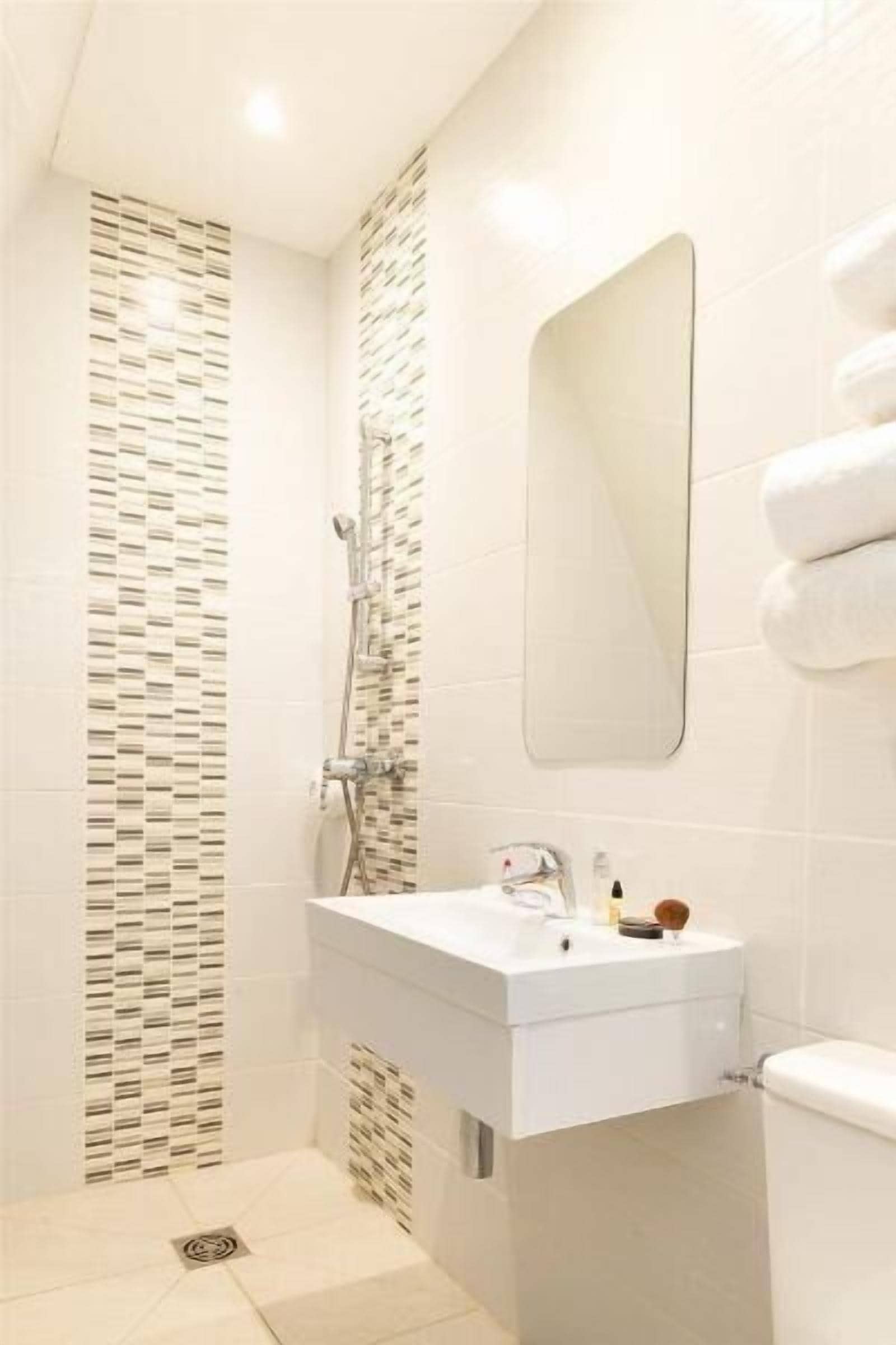 Superior Double Room | Bathroom sink