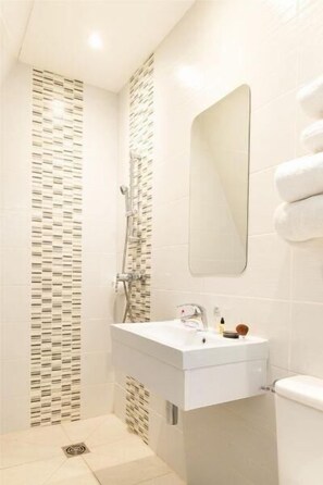 Superior-Doppelzimmer | Waschbecken im Bad