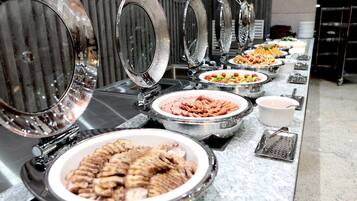 Colazione a buffet, servita tutte le mattine (18000 KRW a persona)