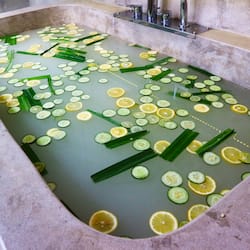 Couples treatment room(s), body treatments, aromatherapy
