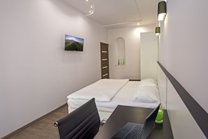 Basic Double Room, 1 Double Bed, Shared Bathroom | Minibar, in-room safe, blackout drapes, soundproofing - Yerevan Hostel (Yerevan)
