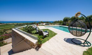 Villa, 4 chambres, piscine privée | Vue sur la plage/l’océan