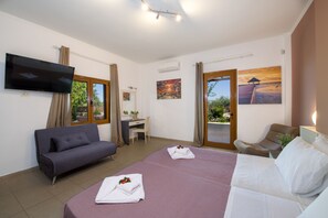 Villa, 4 Schlafzimmer, eigener Pool | 4 Schlafzimmer, hochwertige Bettwaren, Zimmersafe, Verdunkelungsvorhänge