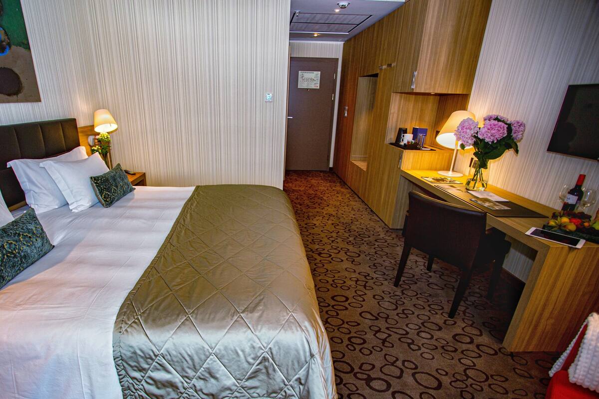 1 bedroom, minibar, in-room safe, desk