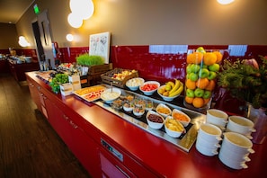 Daily buffet breakfast (RUB 1100 per person) - Domina Hotel Novosibirsk (Novosibirsk)
