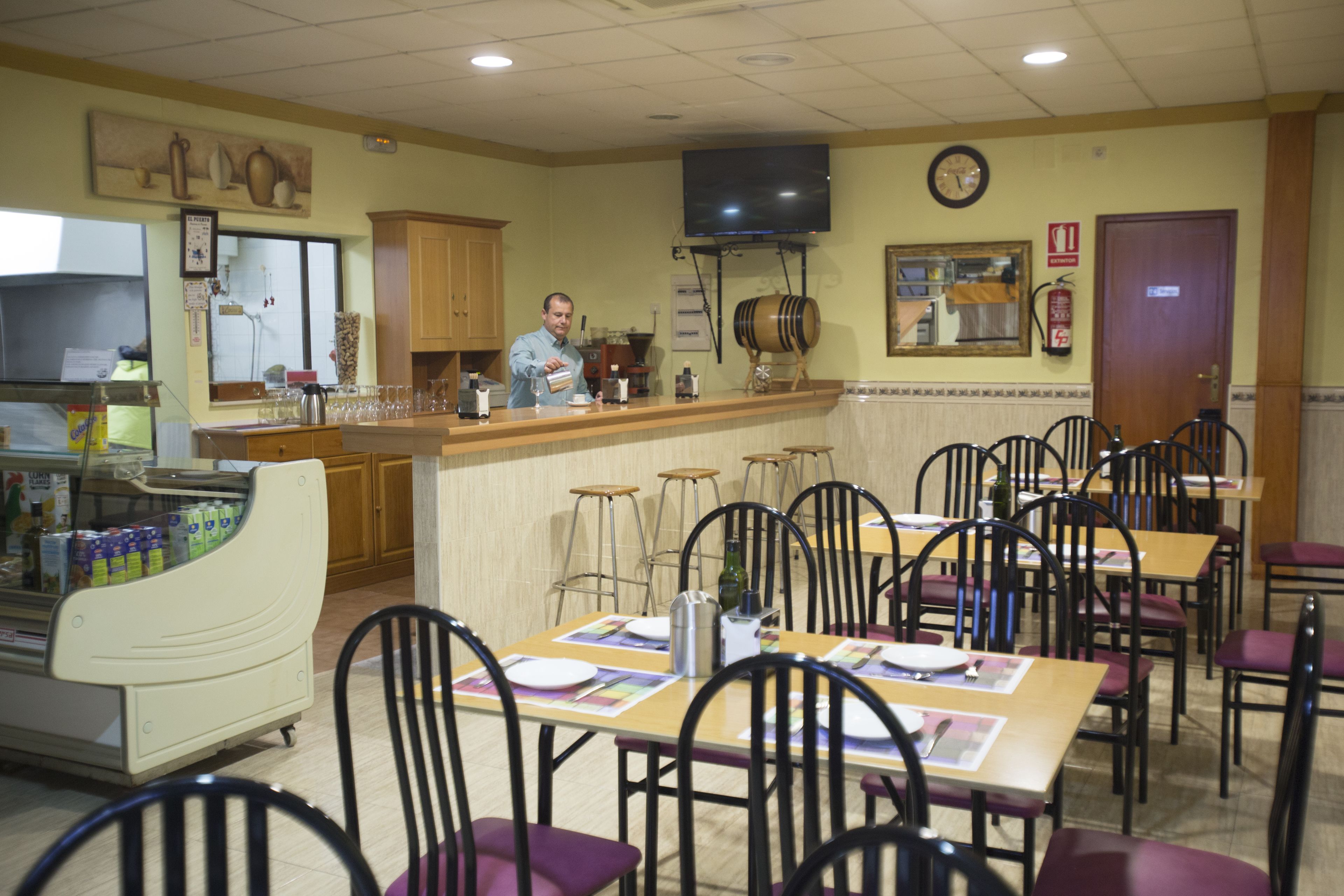 daily buffet breakfast for a fee