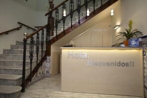 Mostrador de check-in y check-out