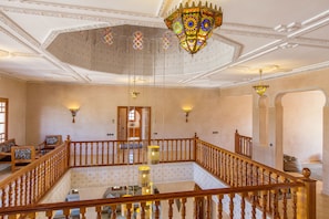 Premium bedding, free minibar, in-room safe, desk - Domaine Rosaroum (Marrakech)