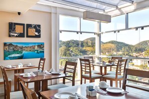 Komplett frokost er inkludert hver dag