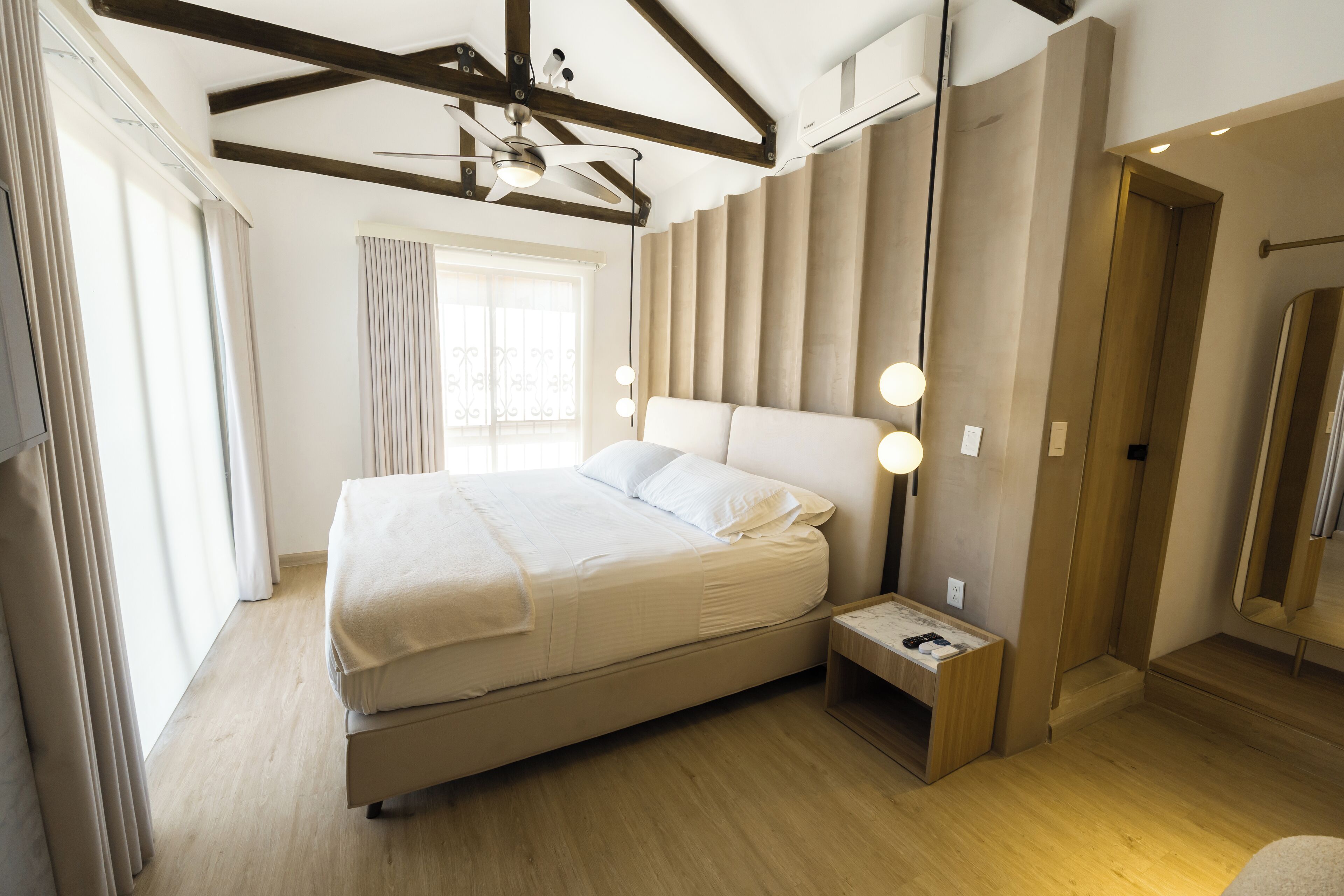 In-room safe, free WiFi, bed sheets