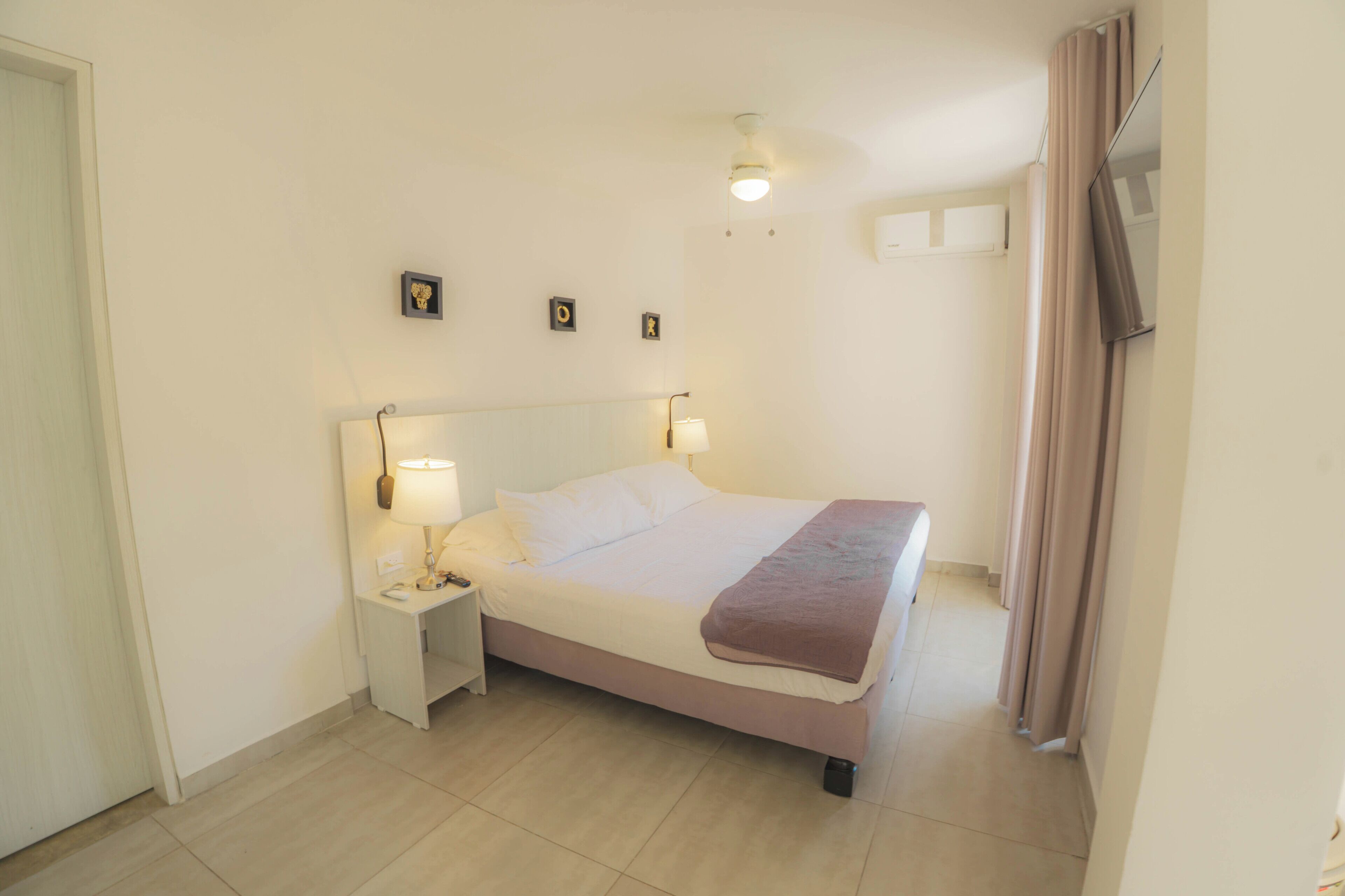 In-room safe, free WiFi, bed sheets