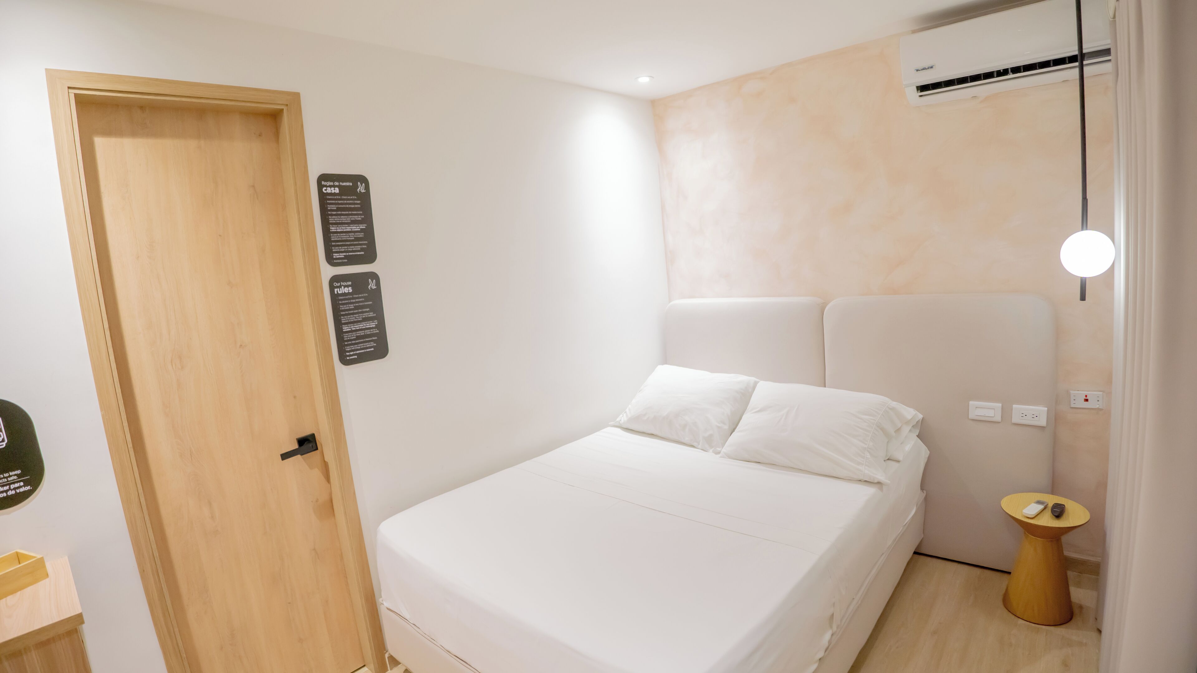 In-room safe, free WiFi, bed sheets