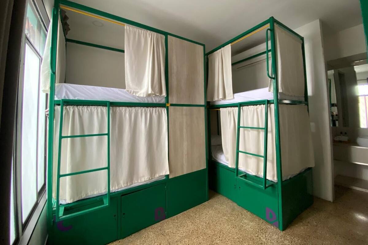 Shared Dormitory, Shared Bathroom (10 beds)