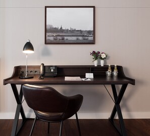 In-room business centre - Hotel Am Fischmarkt (Rheinberg)