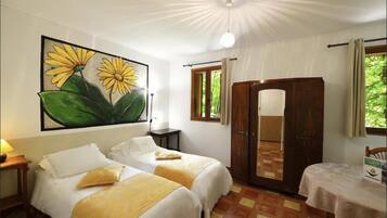 Décoration personnalisée, lits bébé (gratuits)