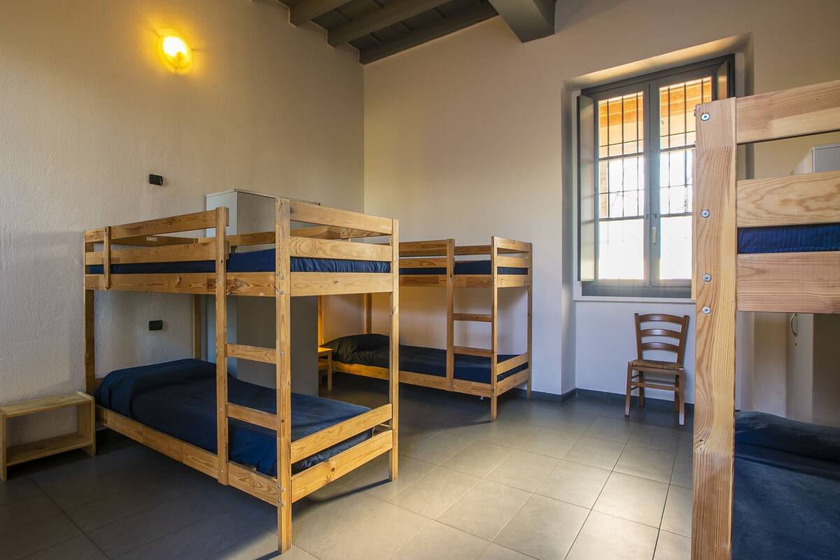 공용 도미토리, 남녀공용 도미토리, 공용 욕실 (6 beds) | 무료 WiFi, 침대 시트