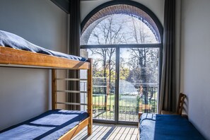 Zweibettzimmer, Gemeinschaftsbad | Kostenloses WLAN, Bettwäsche