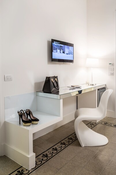 Home Boutique Luxury & Design
