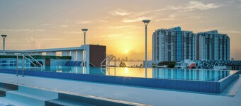 Residence Inn by Marriott Miami Beach South Beach