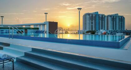 Residence Inn by Marriott Miami Beach South Beach