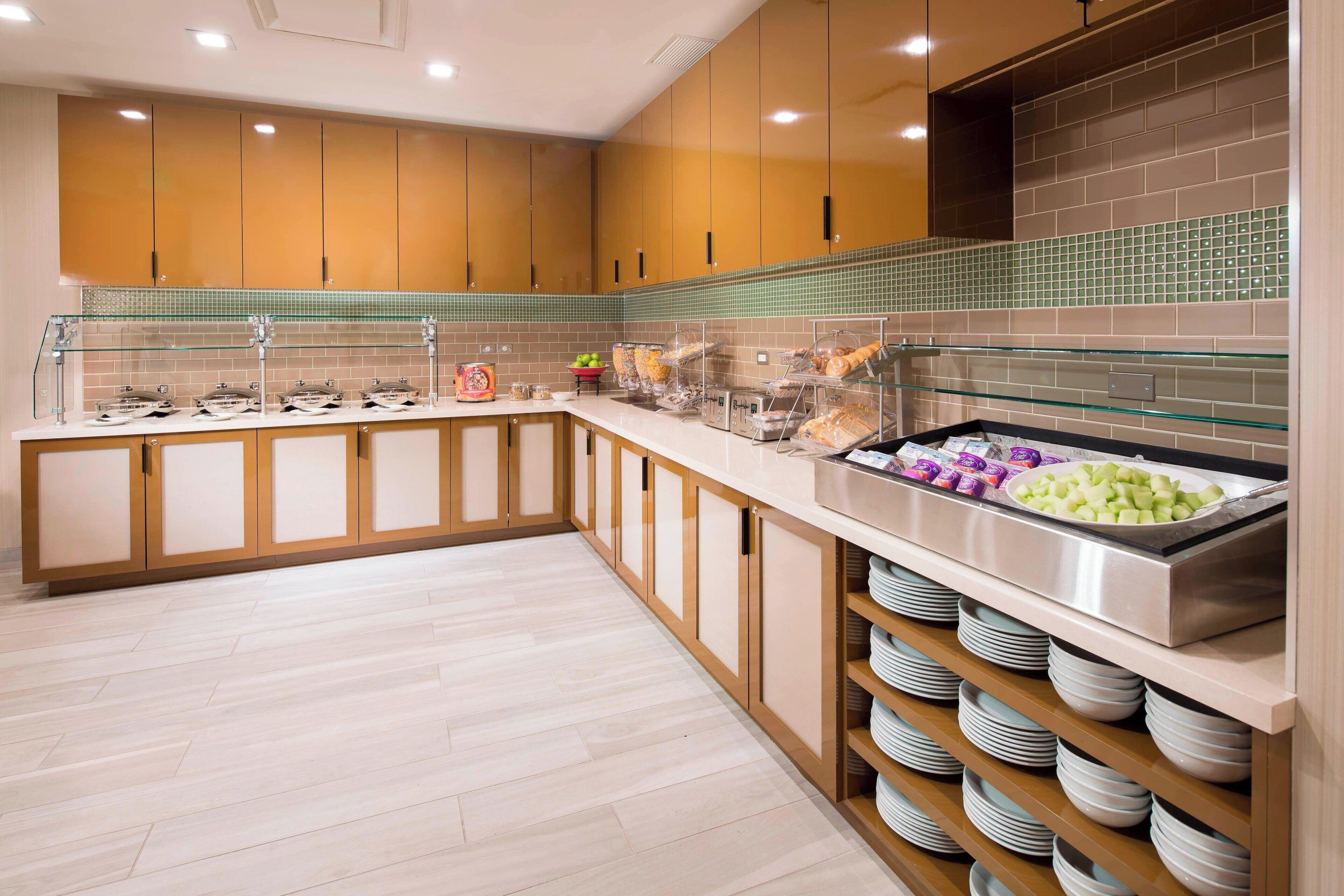 free daily continental breakfast